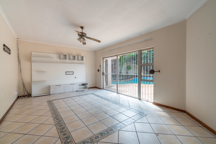 To Let 4 Bedroom Property for Rent in Sharonlea Gauteng