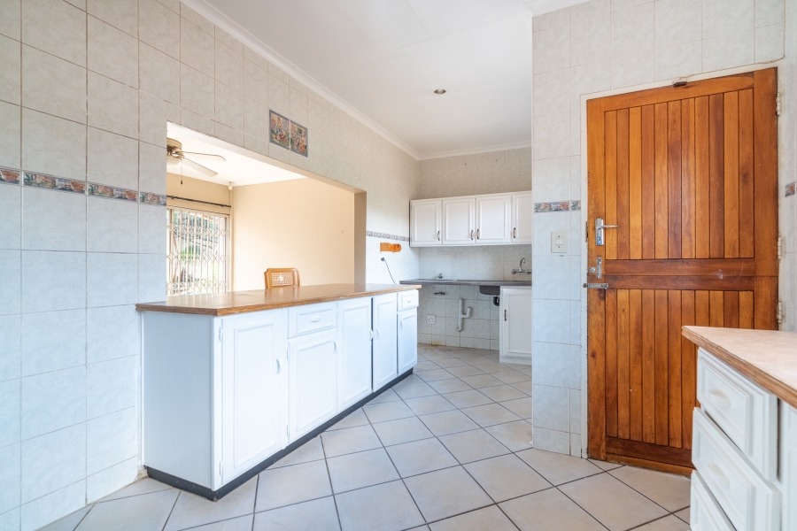 To Let 4 Bedroom Property for Rent in Sharonlea Gauteng