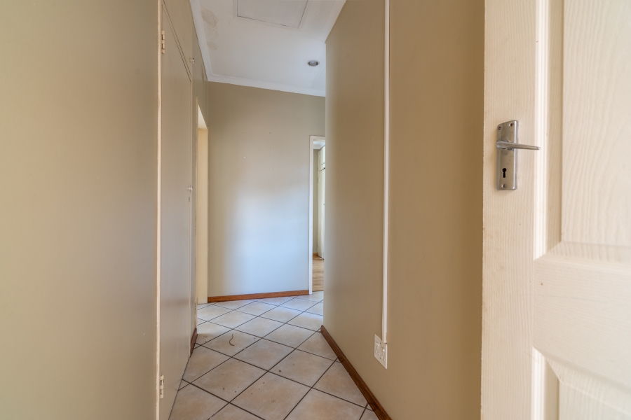 To Let 4 Bedroom Property for Rent in Sharonlea Gauteng