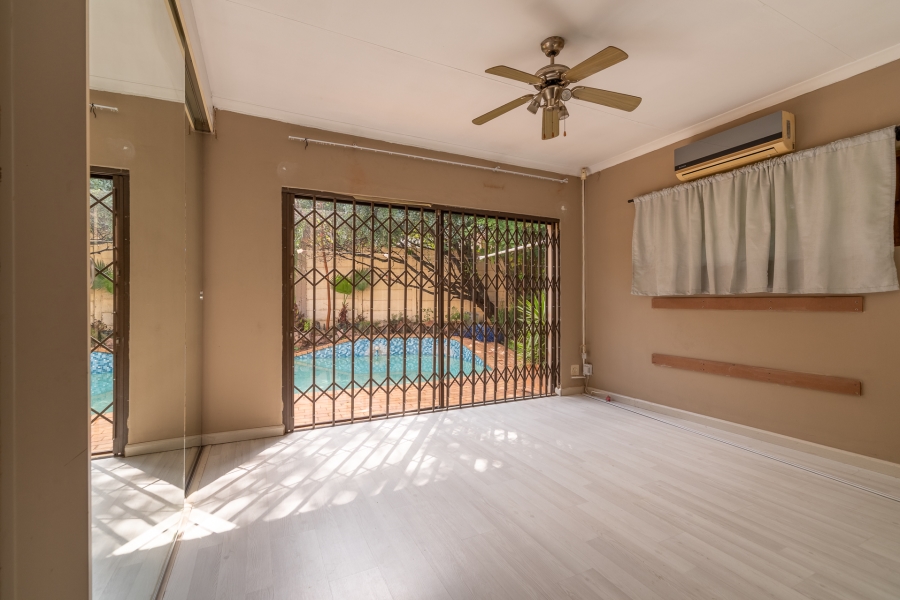 To Let 4 Bedroom Property for Rent in Sharonlea Gauteng