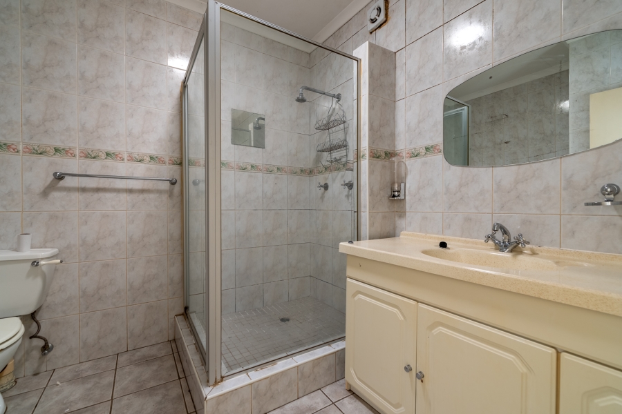 To Let 4 Bedroom Property for Rent in Sharonlea Gauteng