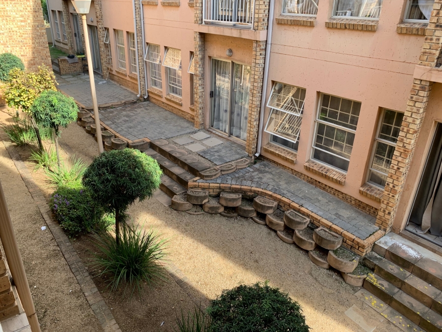 2 Bedroom Property for Sale in Summerfields Estate Gauteng