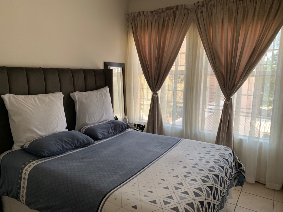 2 Bedroom Property for Sale in Summerfields Estate Gauteng