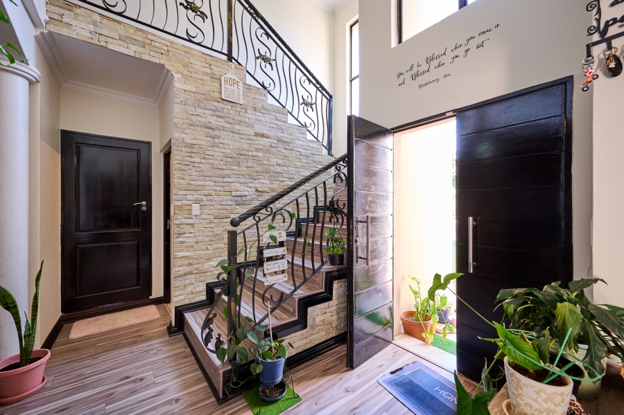 4 Bedroom Property for Sale in Halfway Gardens Gauteng