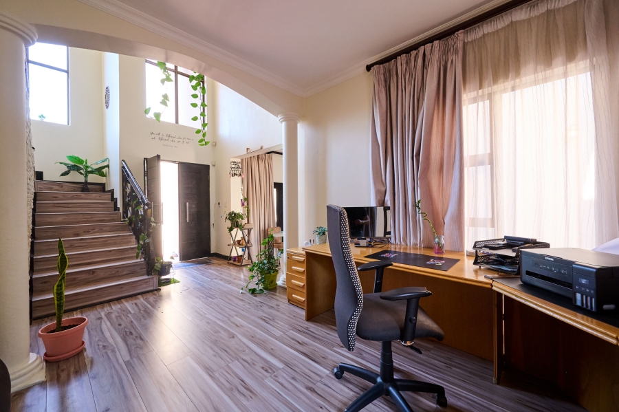 4 Bedroom Property for Sale in Halfway Gardens Gauteng