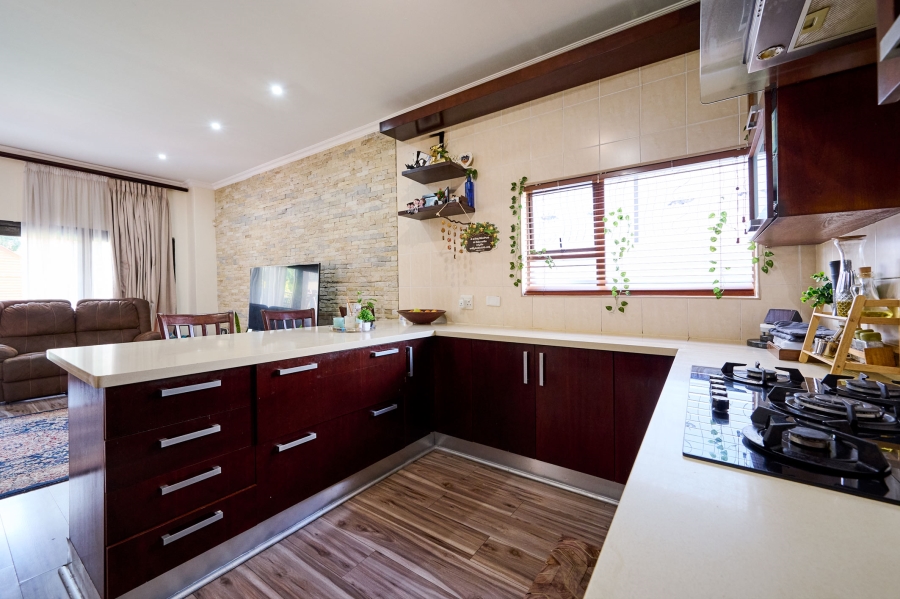 4 Bedroom Property for Sale in Halfway Gardens Gauteng