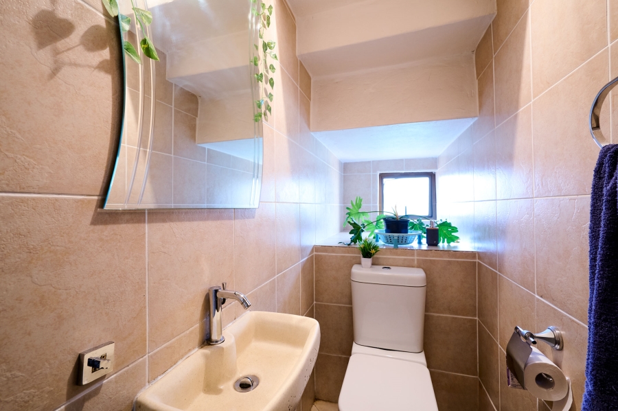 4 Bedroom Property for Sale in Halfway Gardens Gauteng