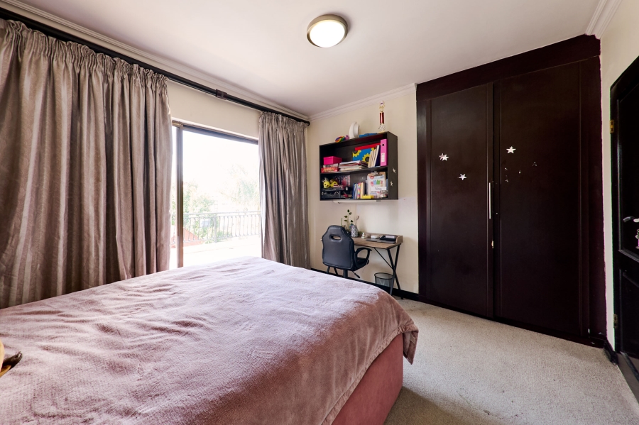 4 Bedroom Property for Sale in Halfway Gardens Gauteng