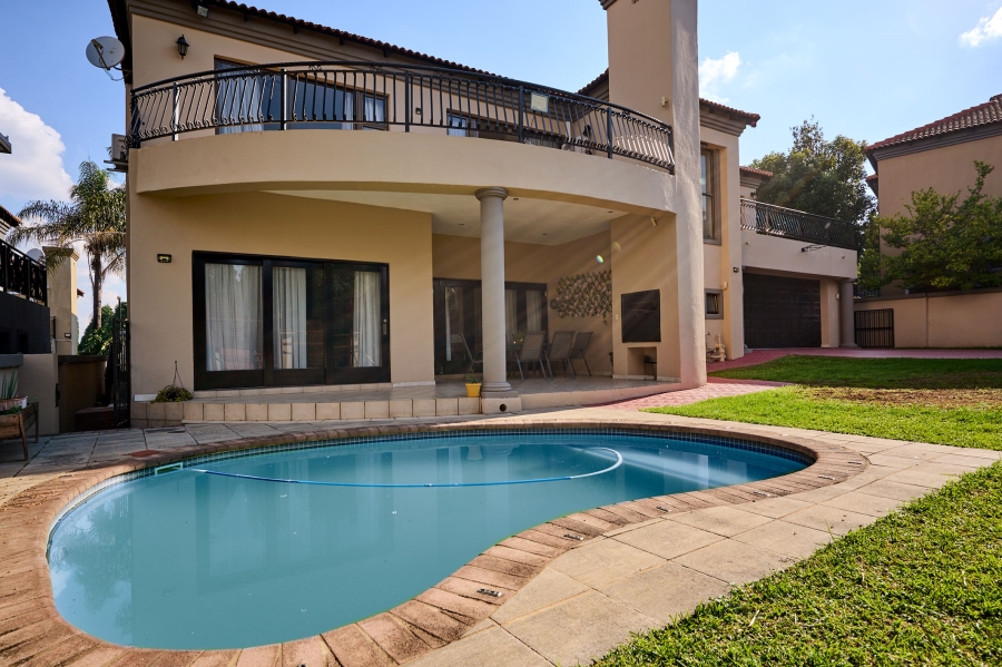 4 Bedroom Property for Sale in Halfway Gardens Gauteng
