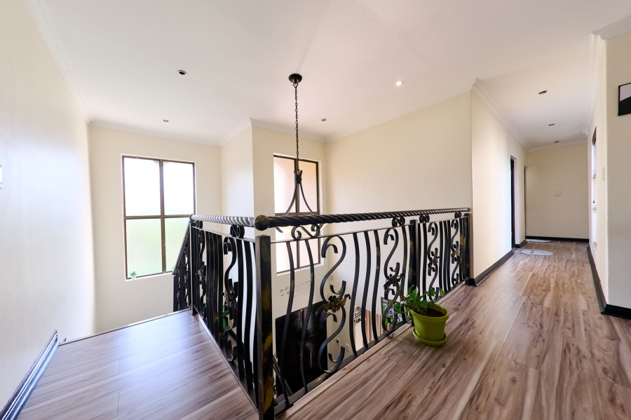 4 Bedroom Property for Sale in Halfway Gardens Gauteng