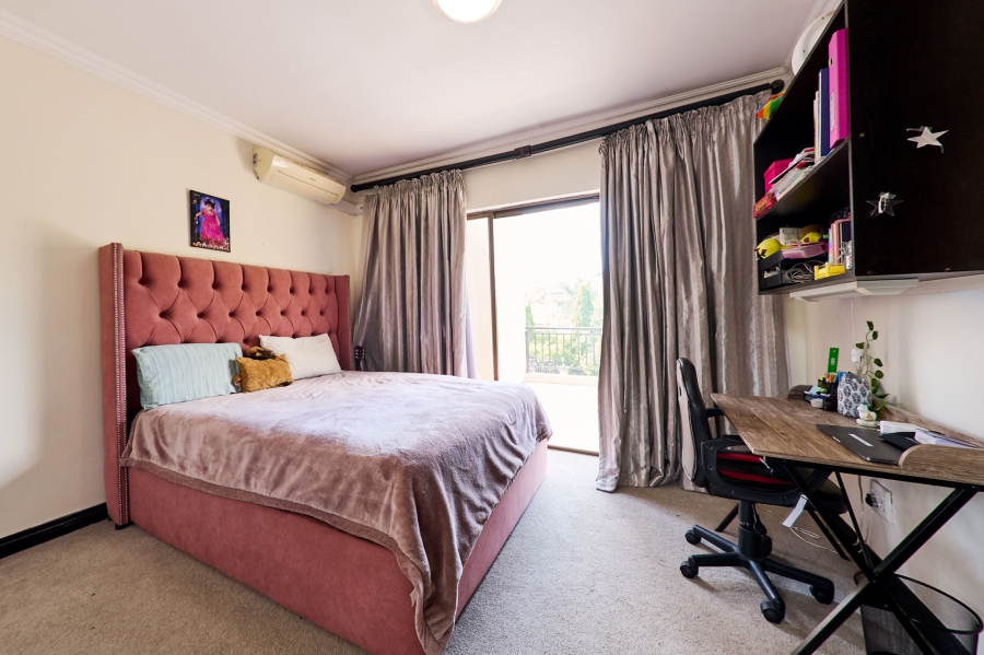 4 Bedroom Property for Sale in Halfway Gardens Gauteng