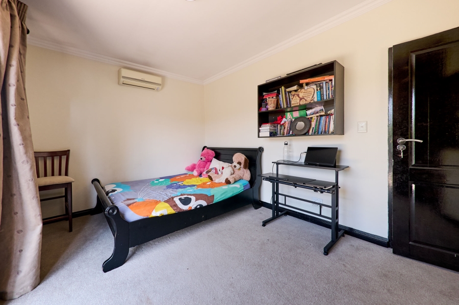 4 Bedroom Property for Sale in Halfway Gardens Gauteng