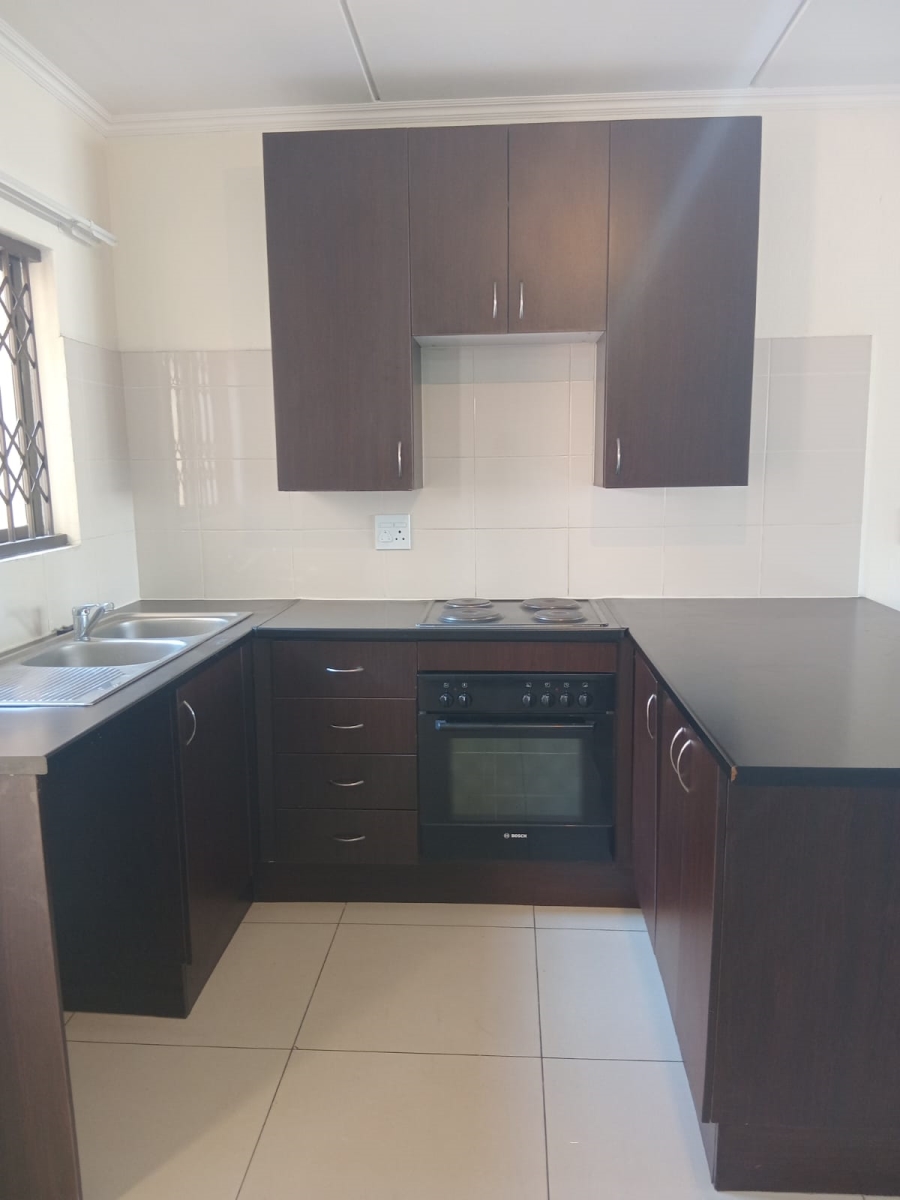 2 Bedroom Property for Sale in Erand Gardens Gauteng