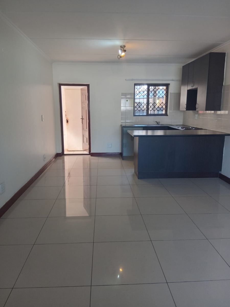 2 Bedroom Property for Sale in Erand Gardens Gauteng