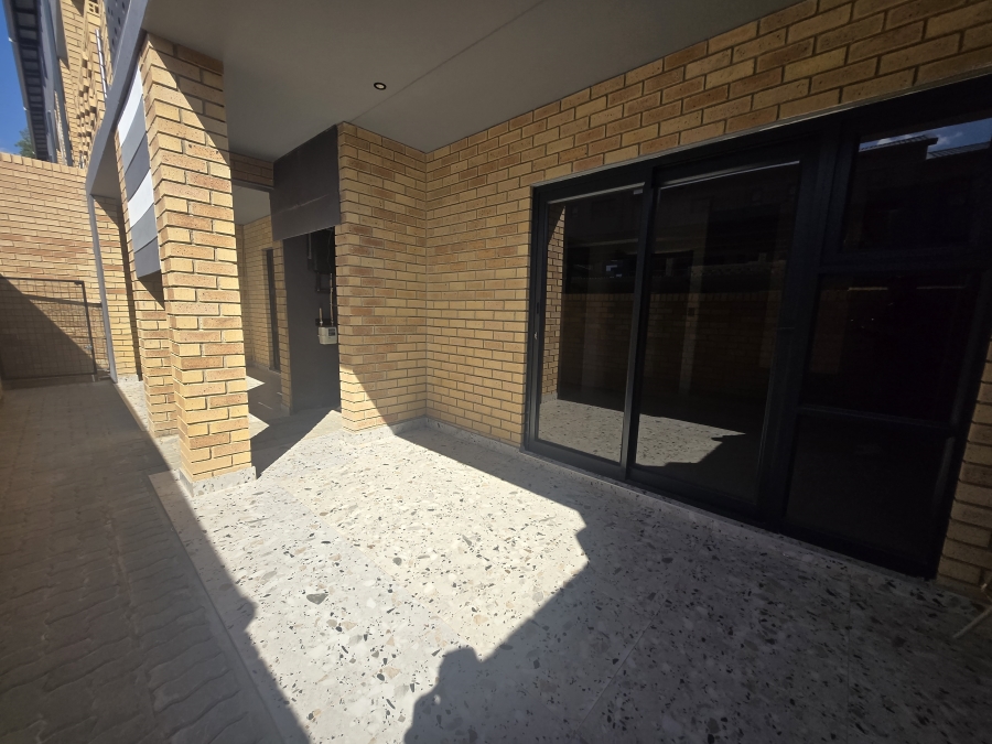 To Let 2 Bedroom Property for Rent in Bryanston Gauteng