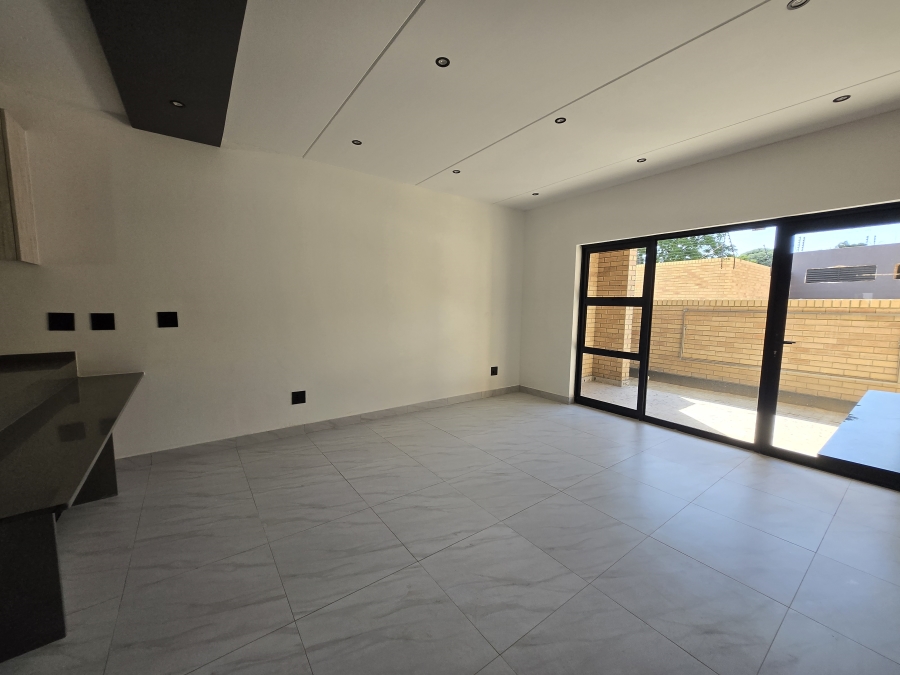 To Let 2 Bedroom Property for Rent in Bryanston Gauteng
