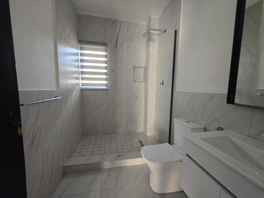 To Let 2 Bedroom Property for Rent in Bryanston Gauteng