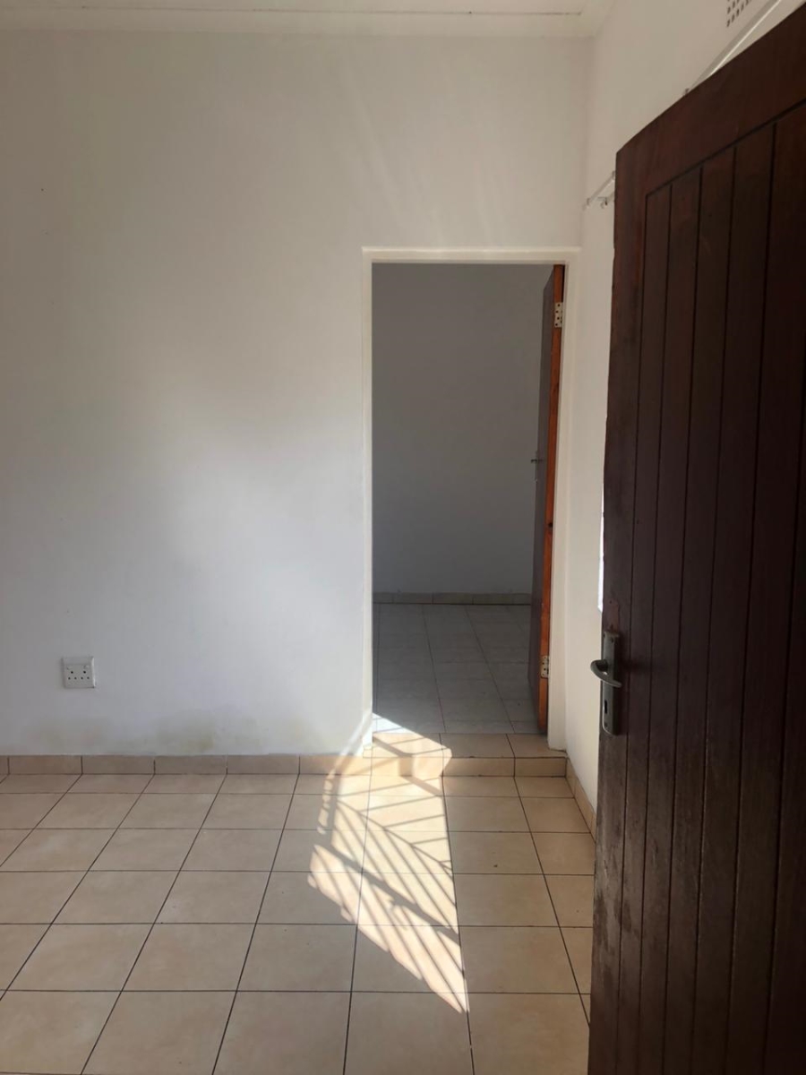 To Let 2 Bedroom Property for Rent in Laudium Gauteng