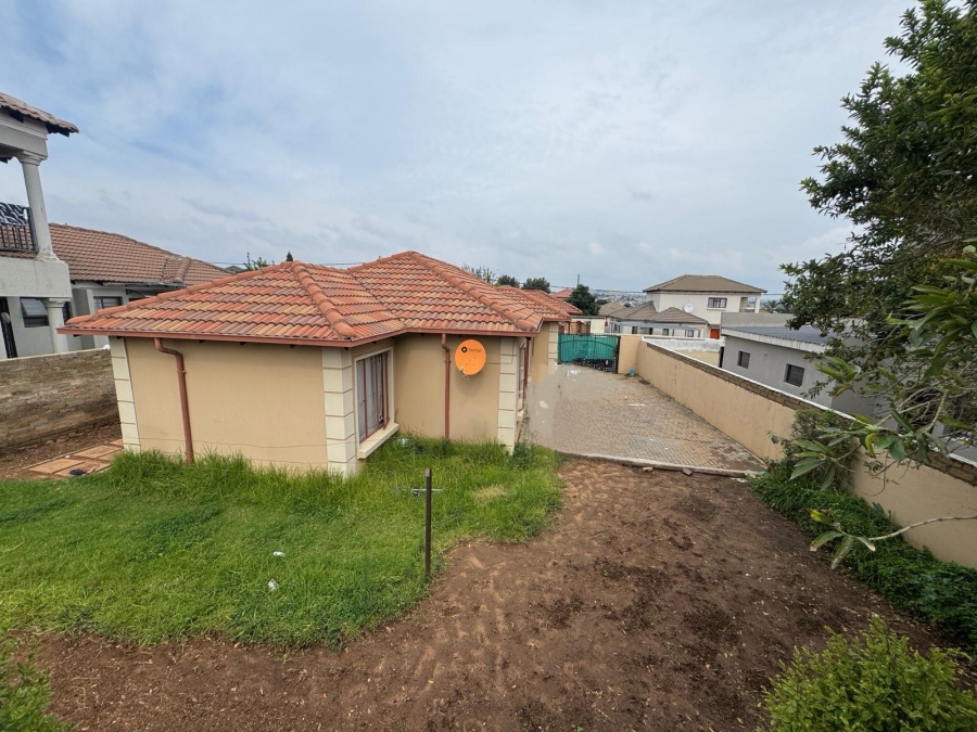 3 Bedroom Property for Sale in Cosmo City Gauteng