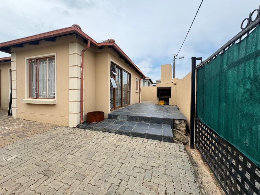 3 Bedroom Property for Sale in Cosmo City Gauteng