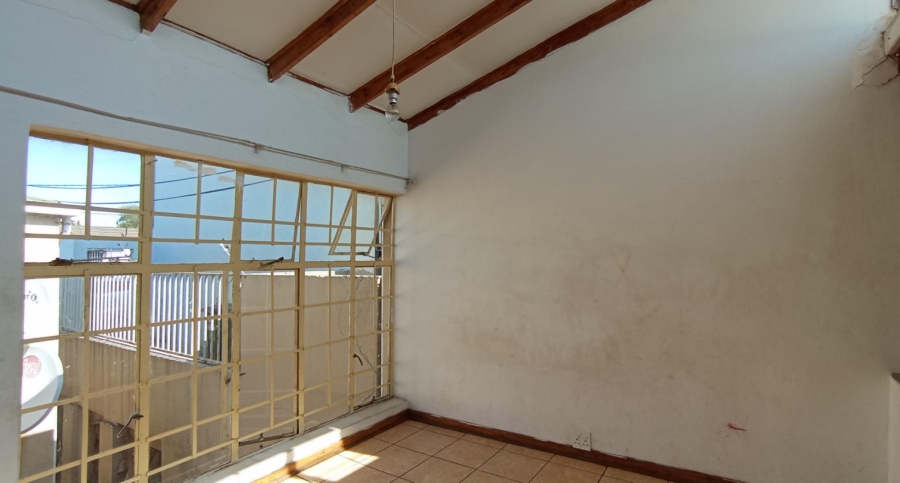 2 Bedroom Property for Sale in Brixton Gauteng