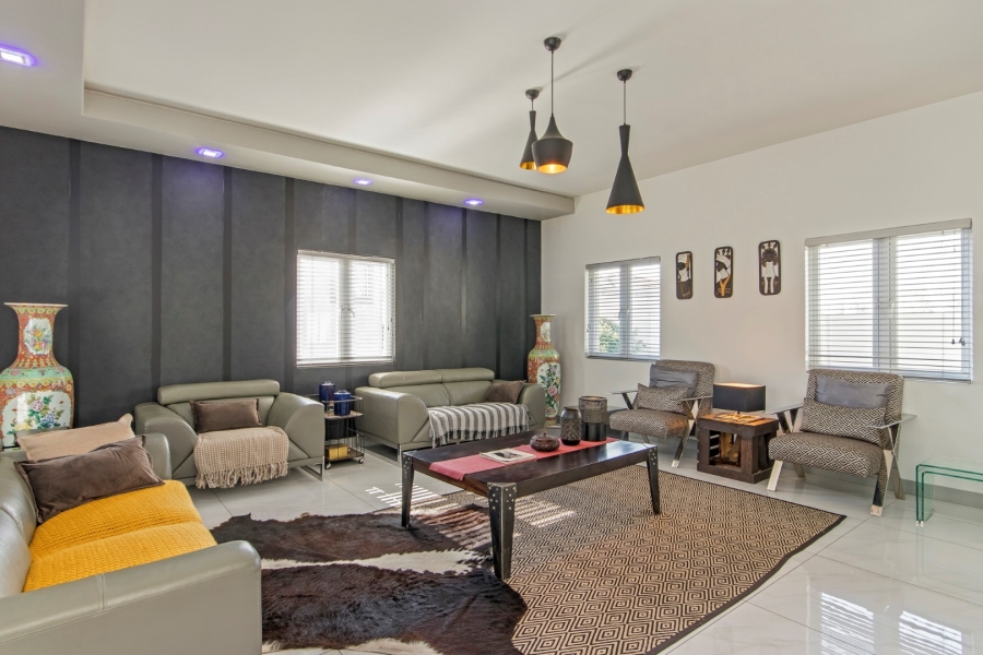 To Let 4 Bedroom Property for Rent in Hyde Park Gauteng
