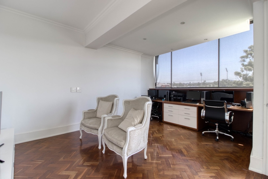 To Let 3 Bedroom Property for Rent in Illovo Gauteng
