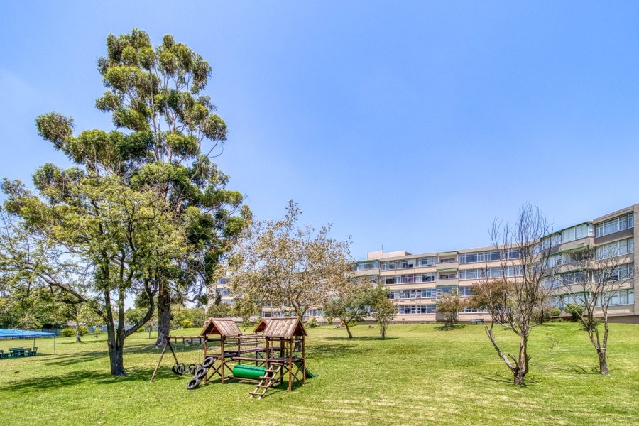 To Let 3 Bedroom Property for Rent in Illovo Gauteng