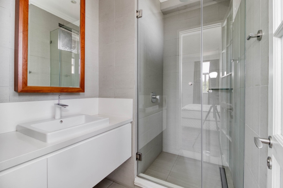 To Let 3 Bedroom Property for Rent in Illovo Gauteng