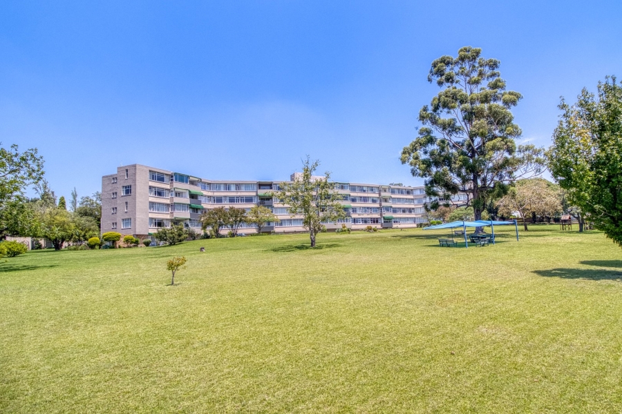 To Let 3 Bedroom Property for Rent in Illovo Gauteng