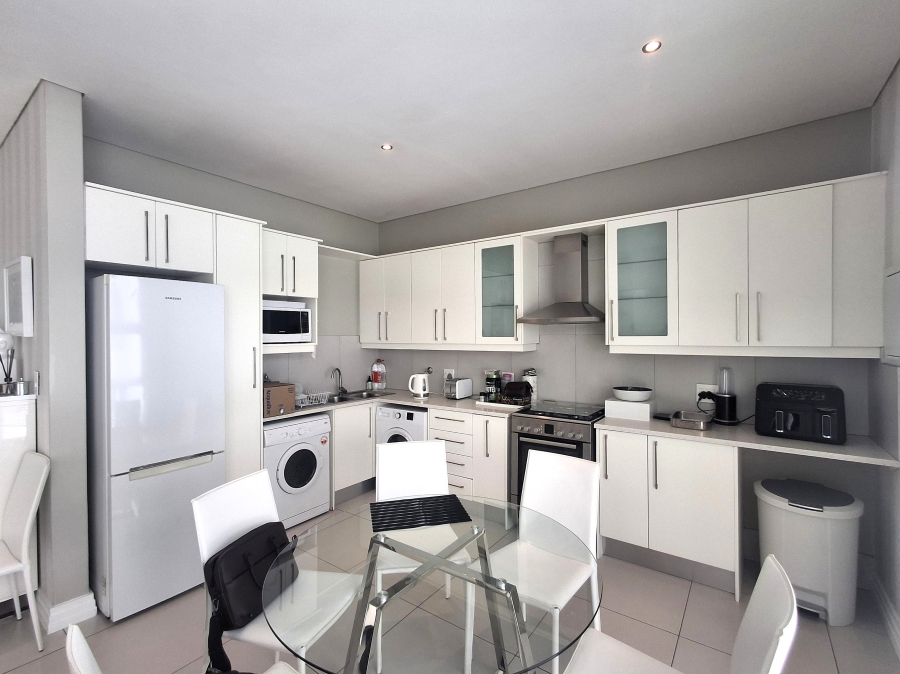 1 Bedroom Property for Sale in Dunkeld West Gauteng