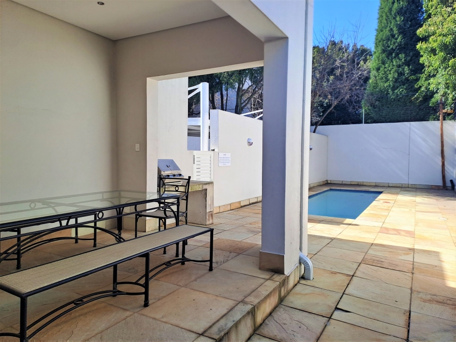 1 Bedroom Property for Sale in Dunkeld West Gauteng