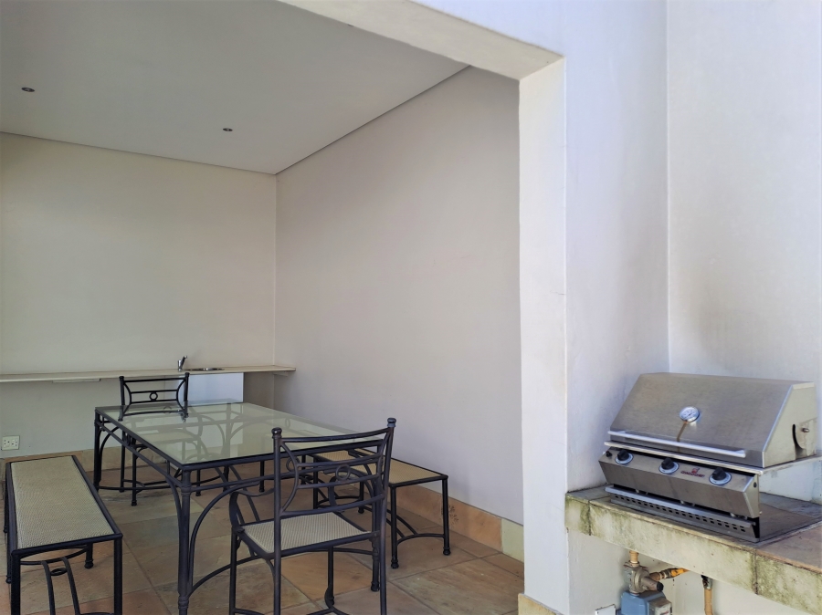 1 Bedroom Property for Sale in Dunkeld West Gauteng