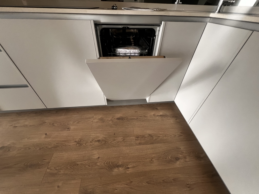 To Let 2 Bedroom Property for Rent in Waterfall Gauteng