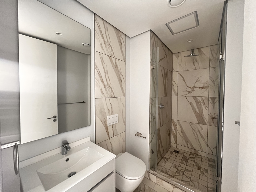 To Let 2 Bedroom Property for Rent in Waterfall Gauteng