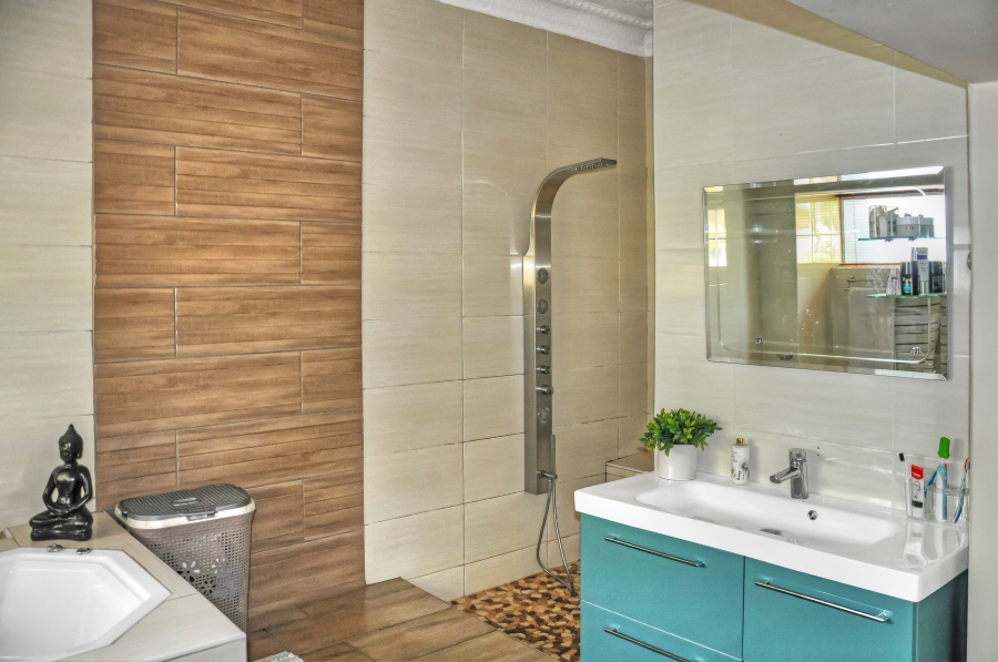 4 Bedroom Property for Sale in Primrose Hill Gauteng