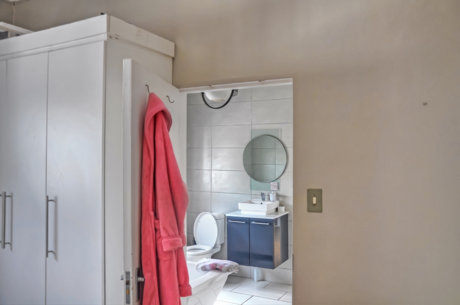 4 Bedroom Property for Sale in Primrose Hill Gauteng