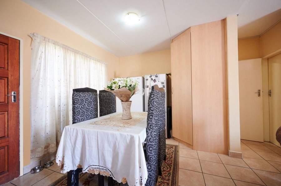 2 Bedroom Property for Sale in Noordwyk Gauteng