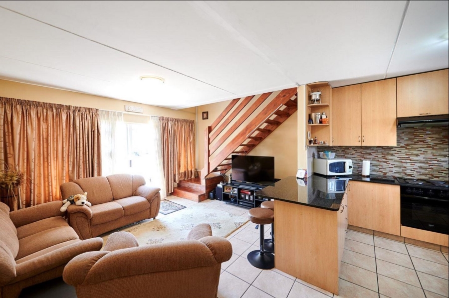 2 Bedroom Property for Sale in Noordwyk Gauteng