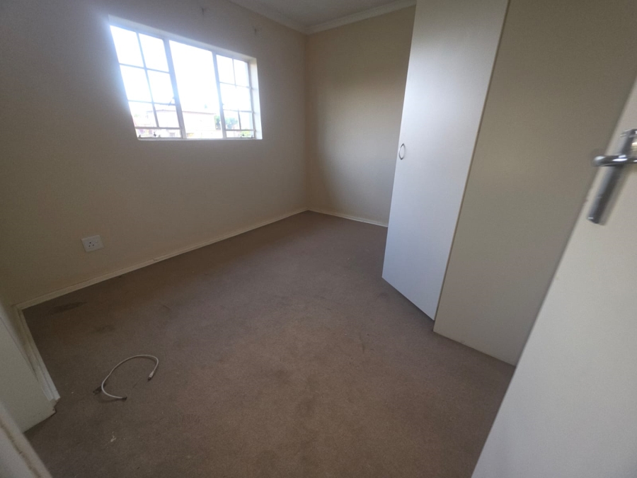 2 Bedroom Property for Sale in Noordwyk Gauteng