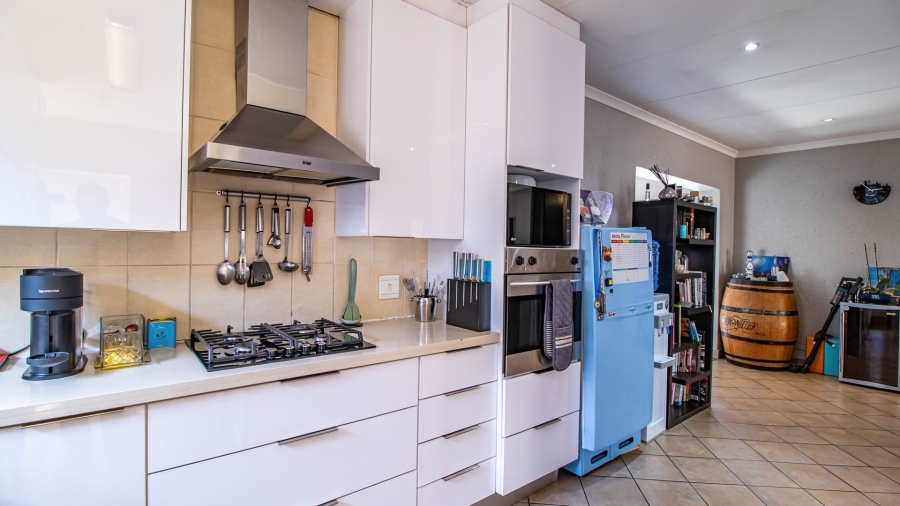 To Let 3 Bedroom Property for Rent in Terenure Gauteng