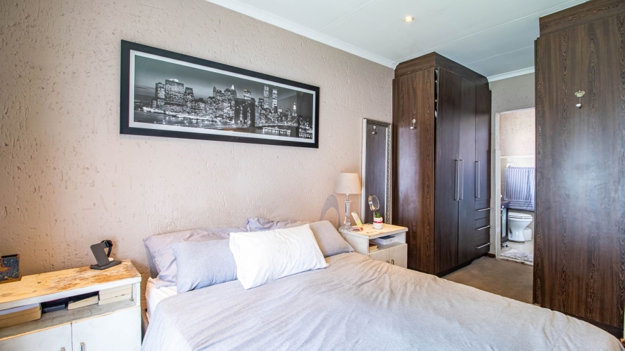 To Let 3 Bedroom Property for Rent in Terenure Gauteng