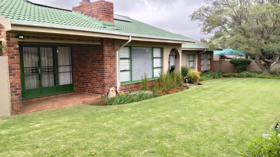 4 Bedroom Property for Sale in Greenhills Gauteng