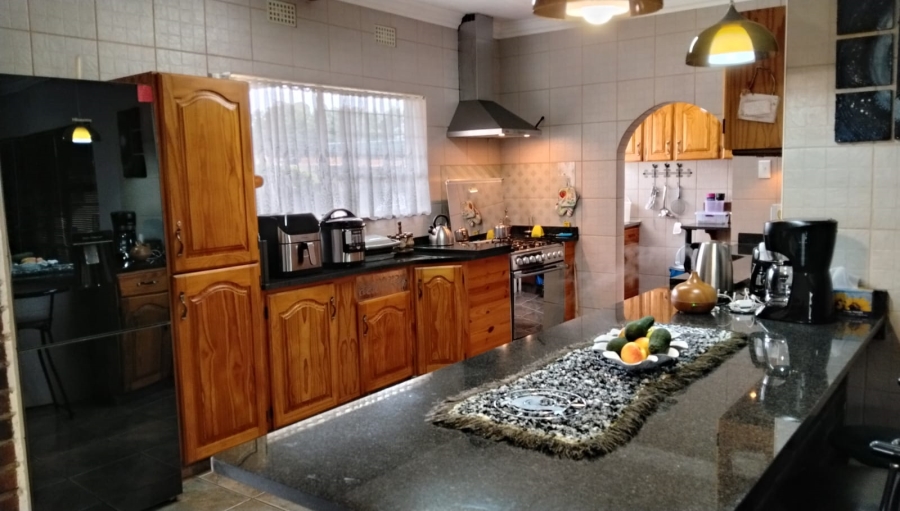 4 Bedroom Property for Sale in Greenhills Gauteng