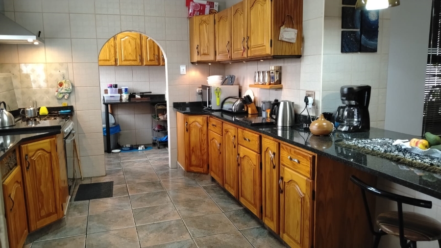4 Bedroom Property for Sale in Greenhills Gauteng