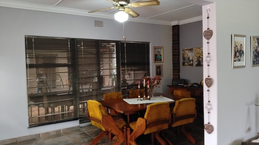 4 Bedroom Property for Sale in Greenhills Gauteng