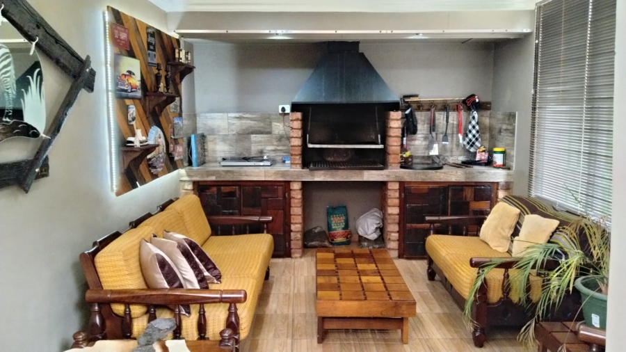 4 Bedroom Property for Sale in Greenhills Gauteng