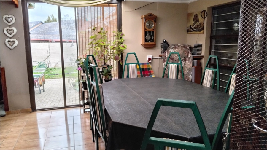 4 Bedroom Property for Sale in Greenhills Gauteng