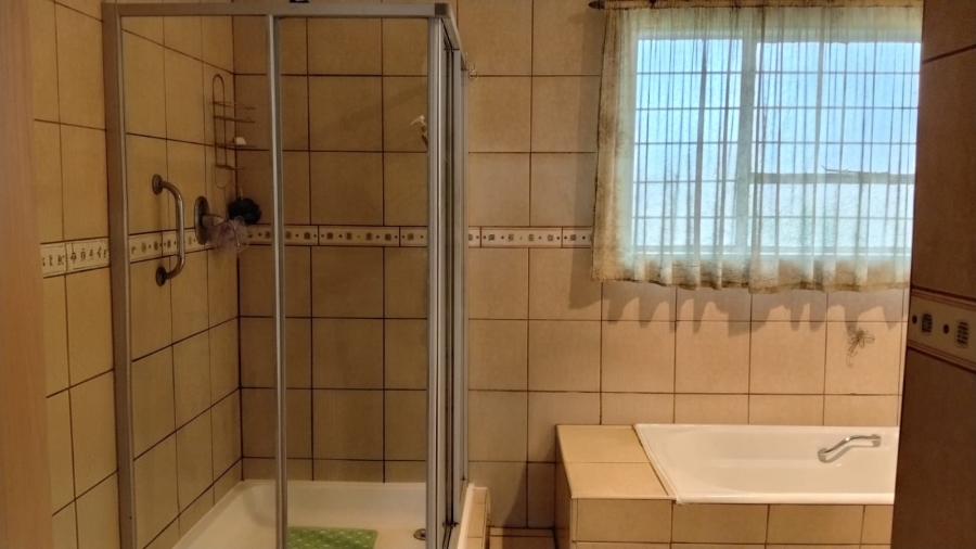 4 Bedroom Property for Sale in Greenhills Gauteng