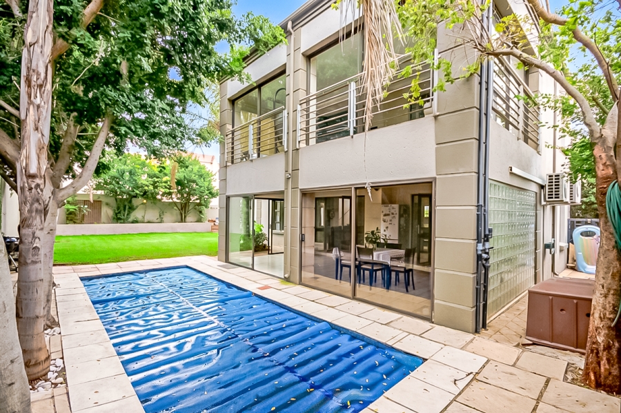 3 Bedroom Property for Sale in Willaway Gauteng